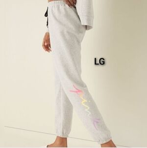 SZ LG VS PINK RAINBOW OMBRE SCRIPT SWEATPANTS JOGGERS.